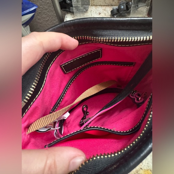 Disney Parks Dooney & Bourke Dumbo The Flying Elephant Crossbody Bag Handbag - Picture 6 of 12